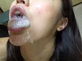 チン舐めお姉さんたちのエロすぎるゴックン　サンプル画像07